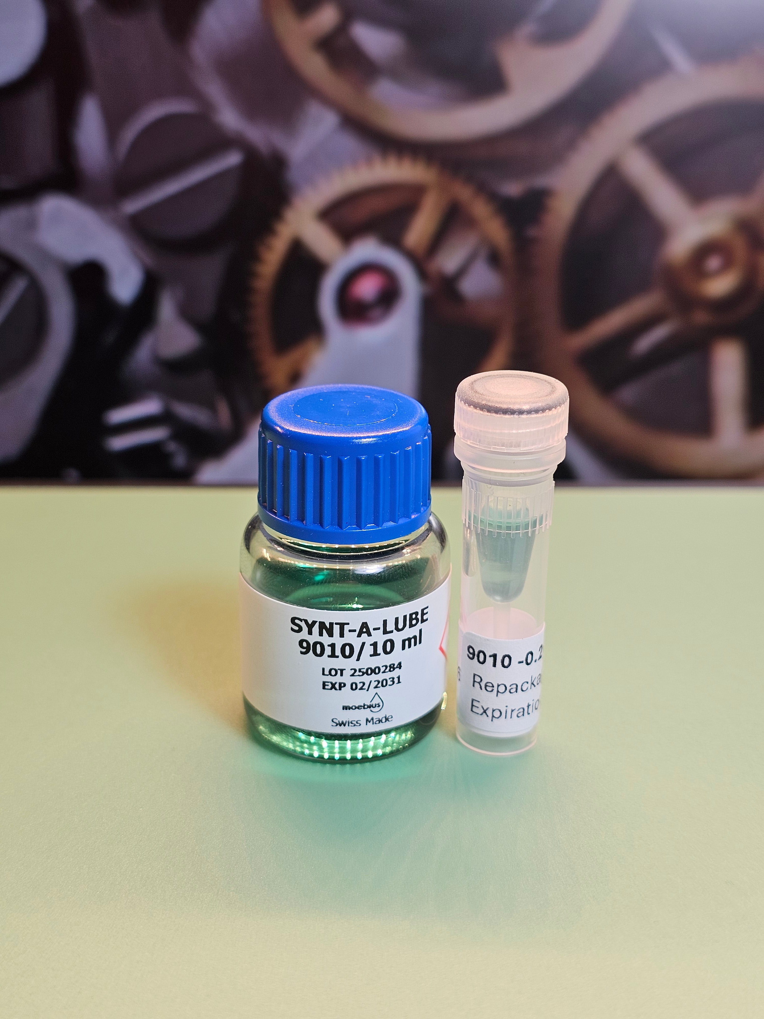 Moebius 9010 0.2ml (Repackaged with clean laboratory equipment to small vial)